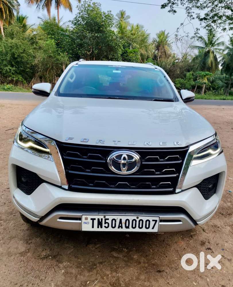Toyota Fortuner 4X2 MT 2.8 Diesel, 2023, Diesel