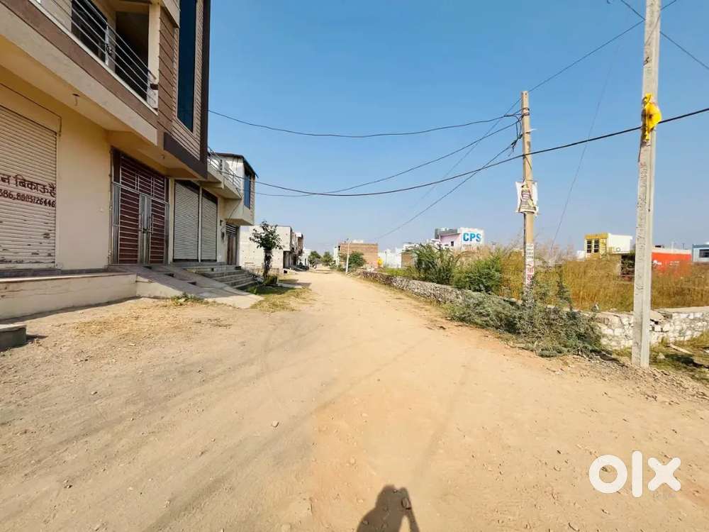 25*40 का प्लॉट बिकाऊ है मैन रोड के नजदीक मात्र 50 मीटर पर