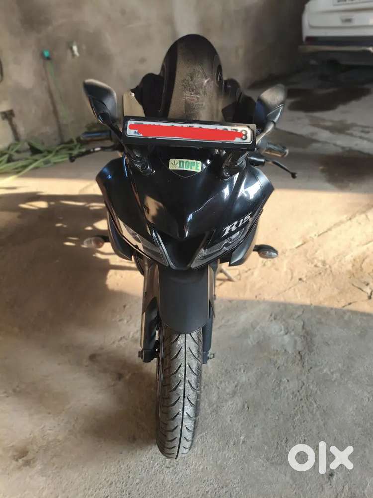 Yamha R15 V3 dark edition