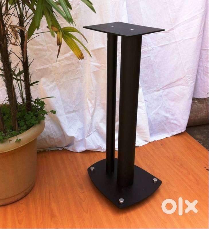 Speaker stands + Speaker & Interconnect cables