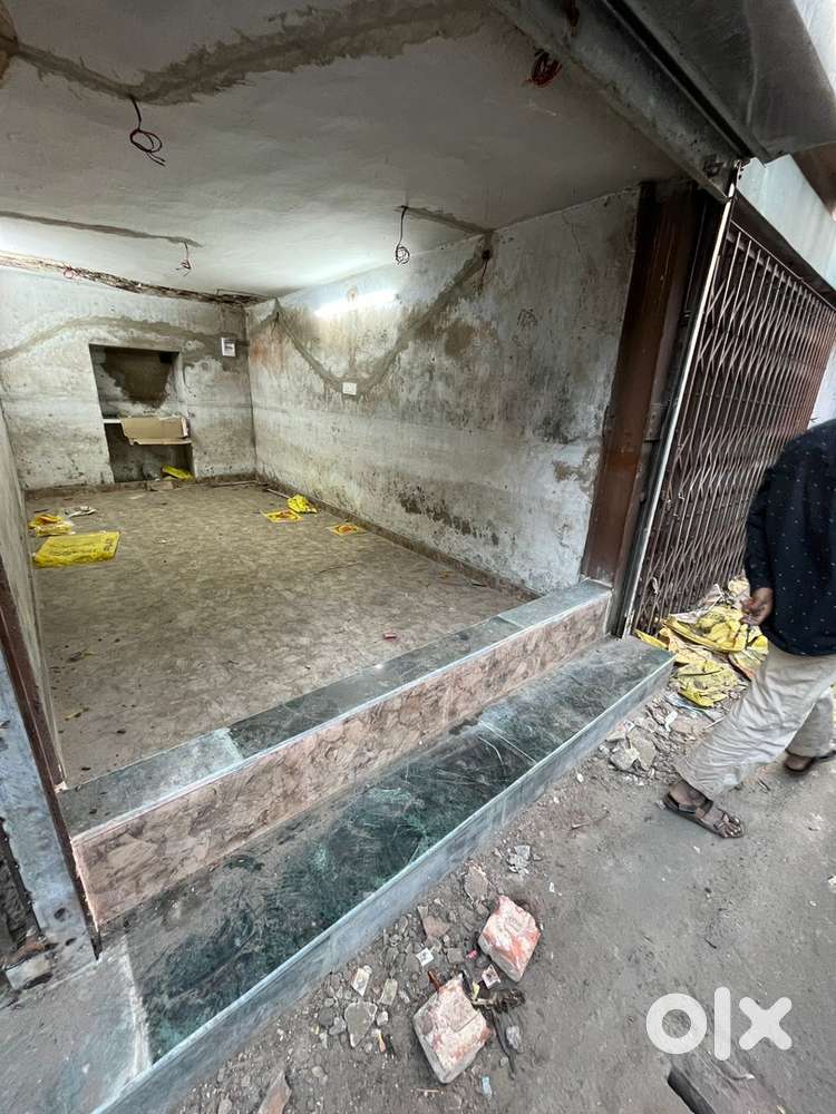 Shop for rent near junglee cafe congress exhibition road