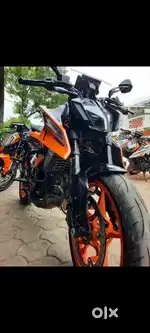 KTM Duke 390 Electric Orange