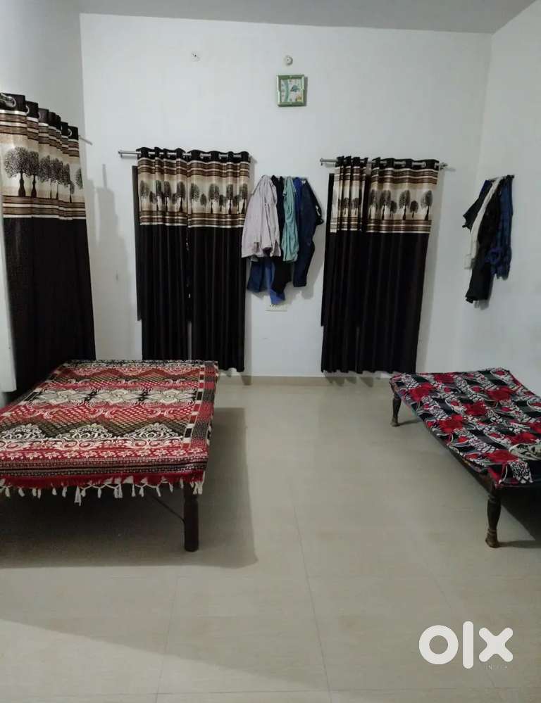Sikar Nawalgarh road room. Available