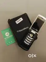 BLACKBERRY PEARL 8220 FLIP - GOOD CONDITION MOBILE WITH BILL.