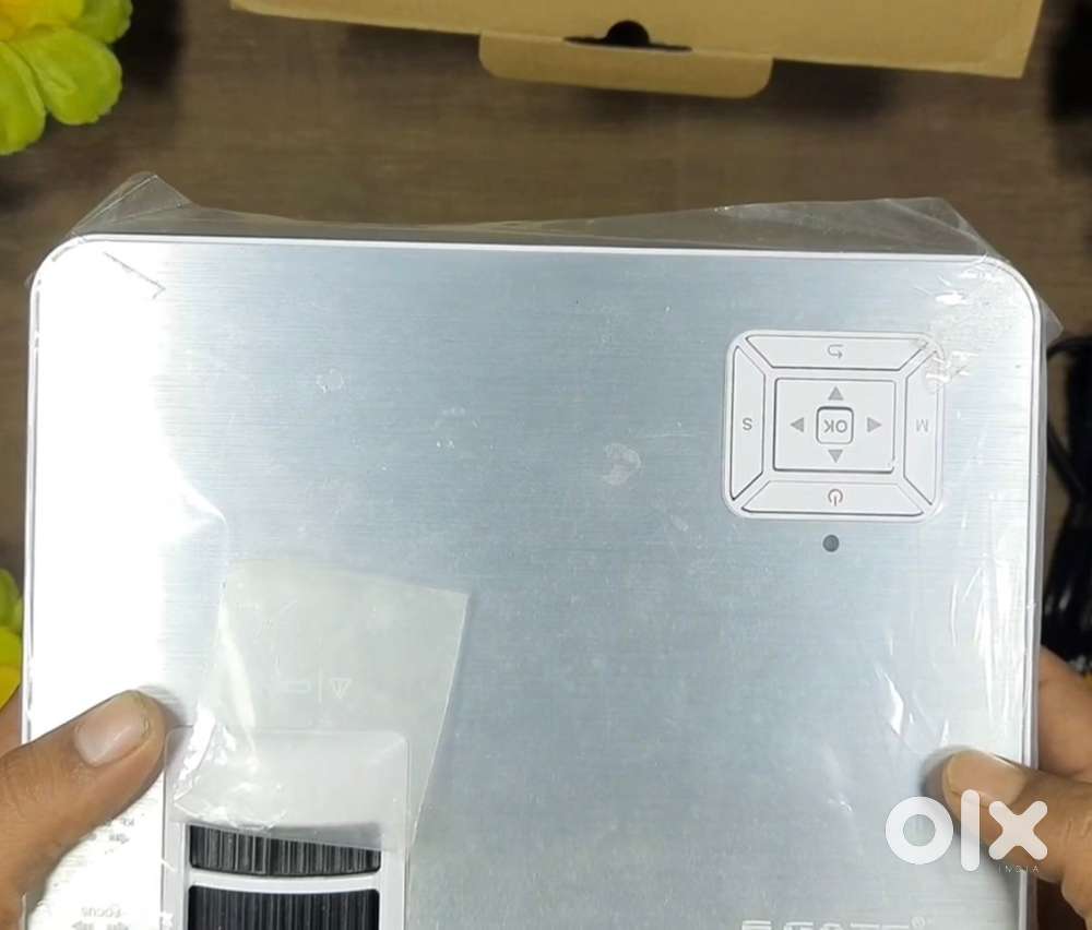 professional projector E gate pro max