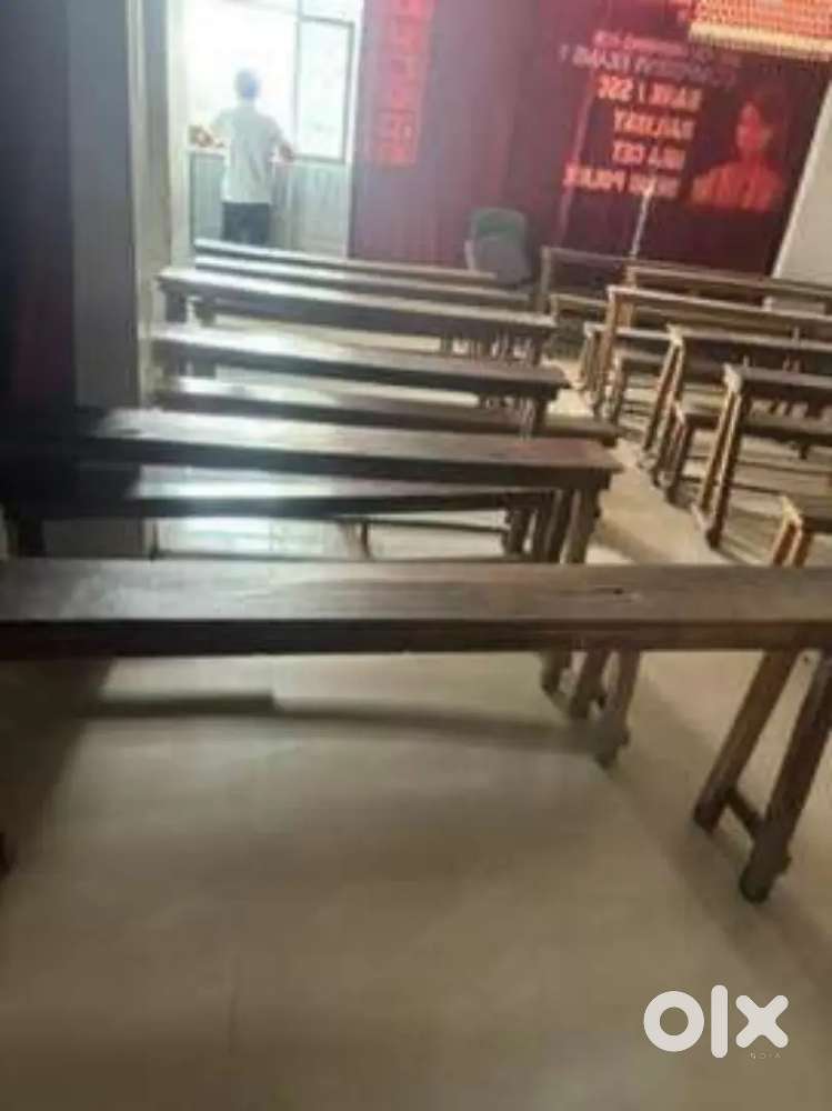 Bench for coaching centre with white board