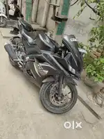 R 15 v3 , black