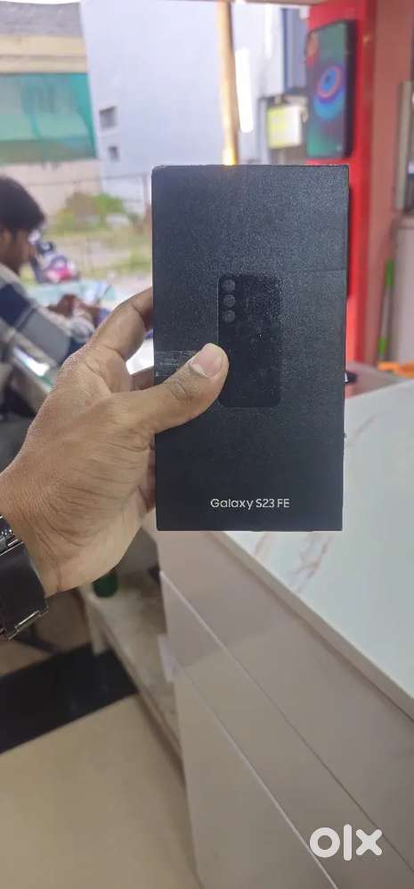 SAMSUNG S23 FE  256gb