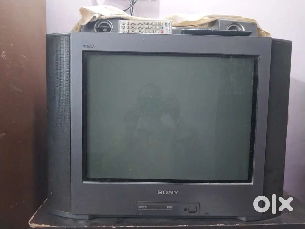 SONY TV 32 WITH BUFFER AND REMOTE