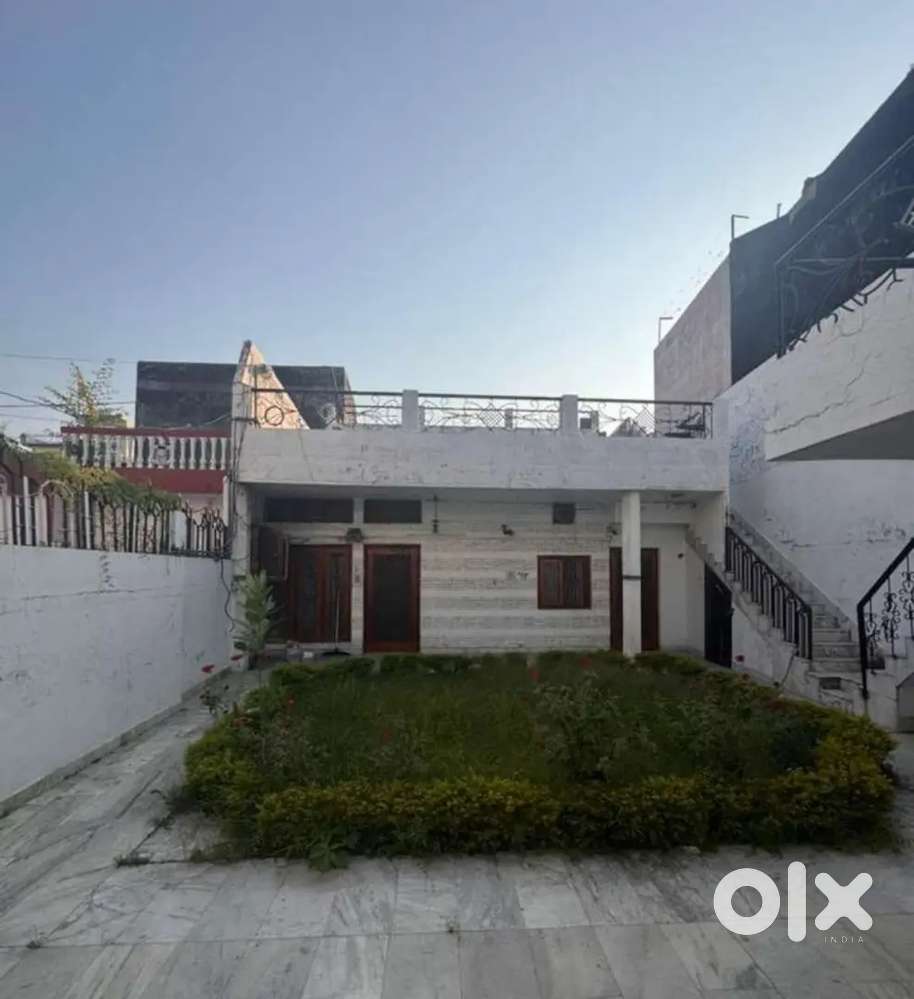 A 3bhk villa available for rent in awas vikas