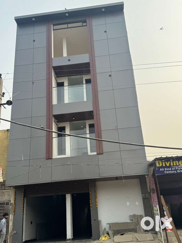 Building for lease hotel hospital restaurant etc