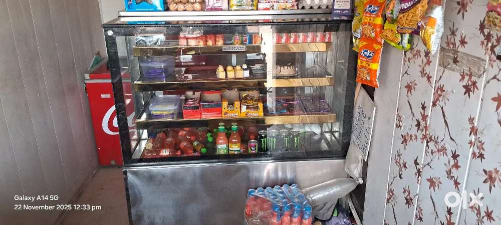 Cake Prestige counter fridge