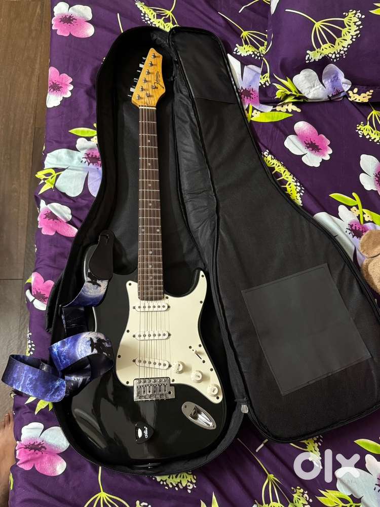 Electric guitar good condition