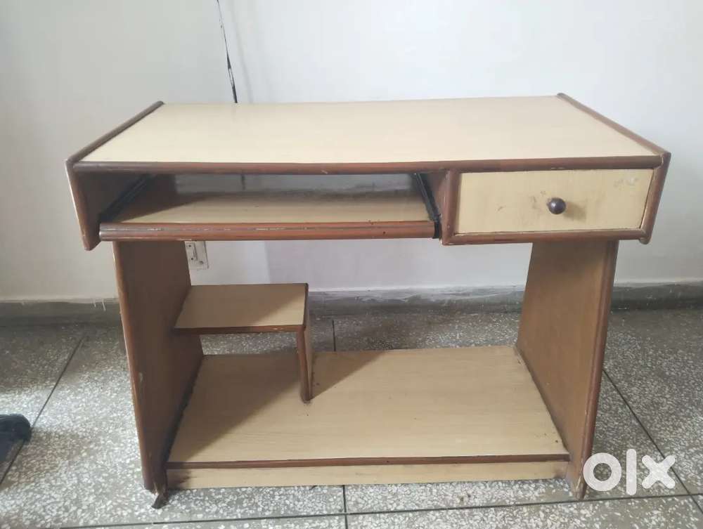 Computer Table