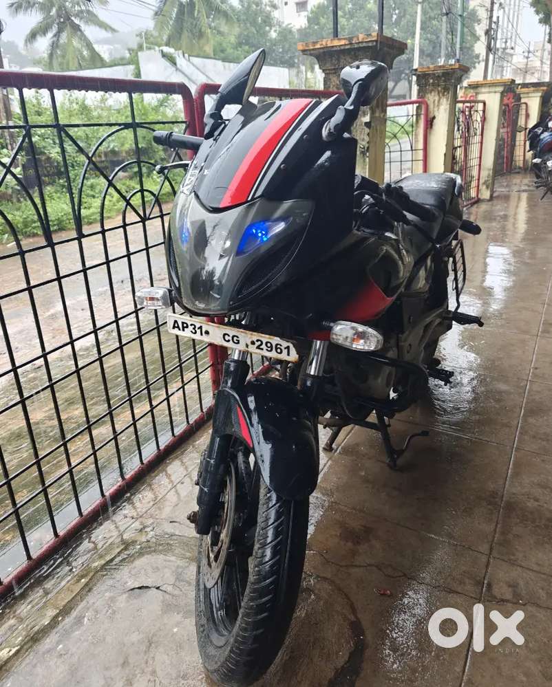 Bajaj 220 for sale