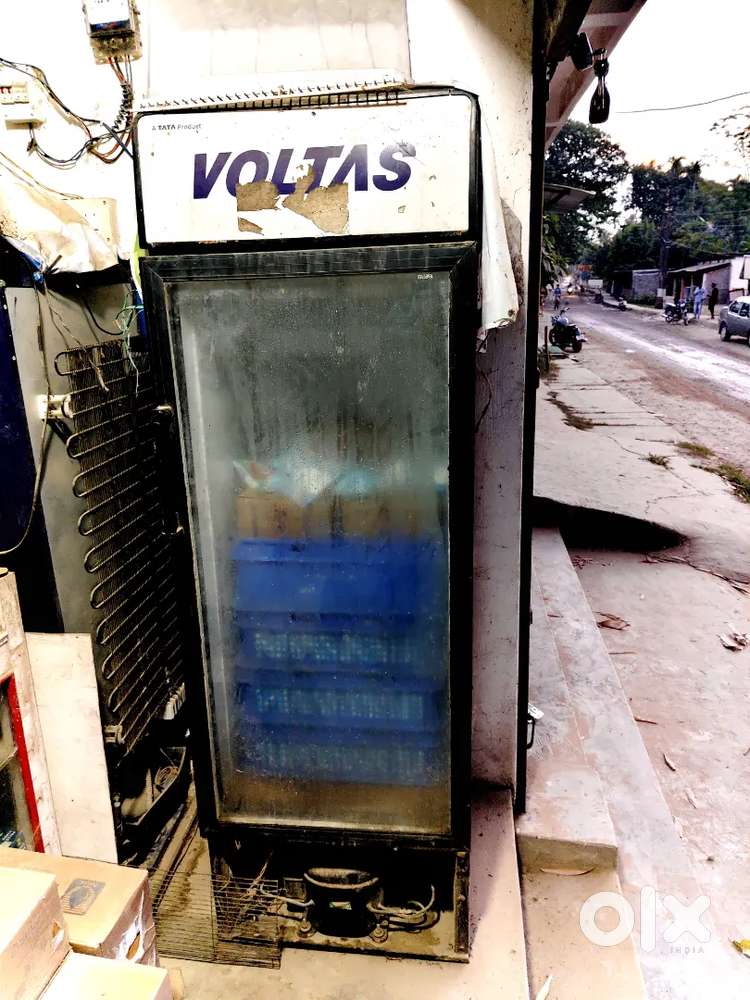 VOLTAS FRIDGE