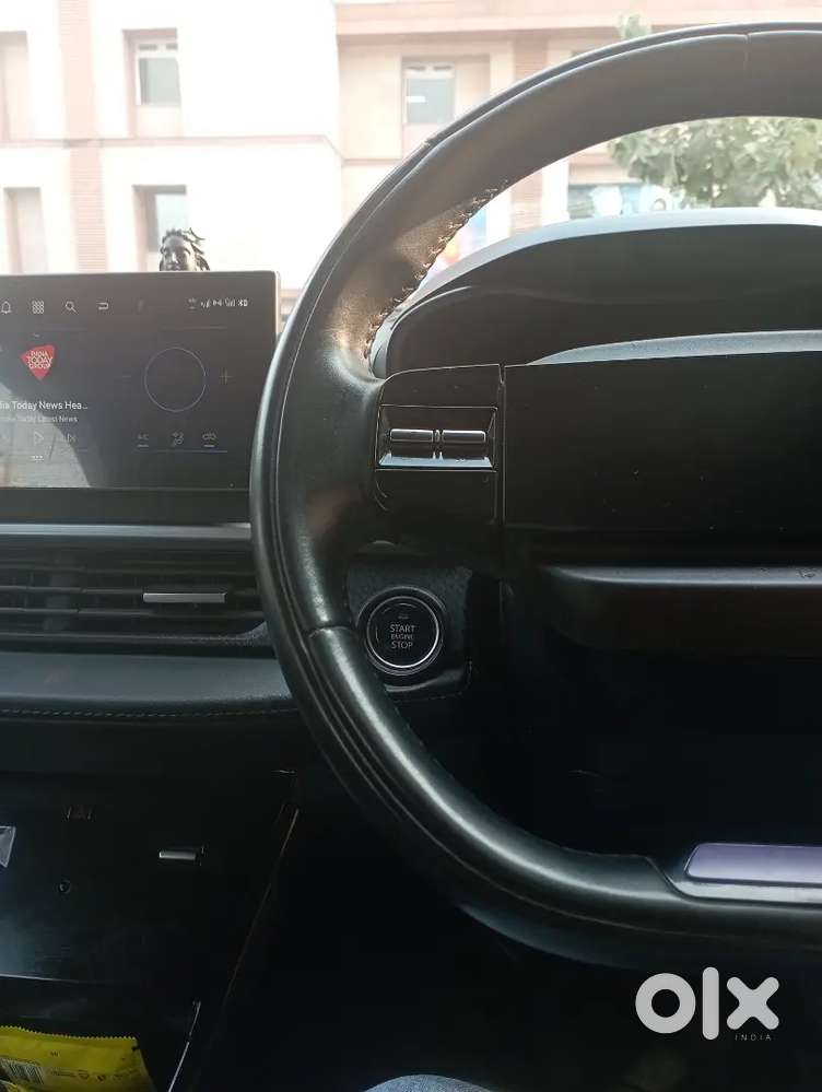 Driver cheye Lucknow - delhi sawari me gaadi chalane k lie