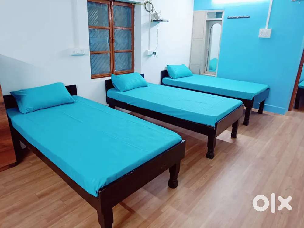 Fully Furnished and Best Affordable Boys PG At  Jay yogeshwar Town.