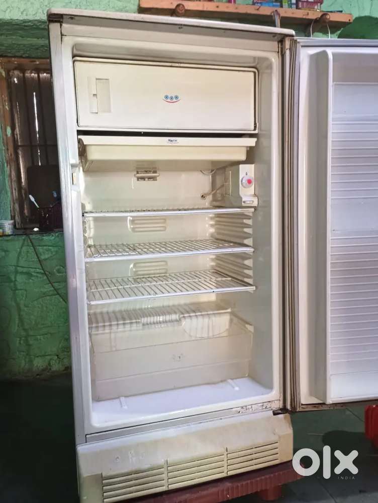 Voltas Fridge