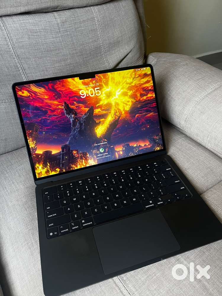 M4 Macbook Air 13’ 8/256 - Midnight