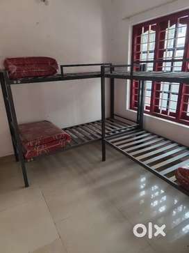 Gents PG/Hostel Daily/monthly rent near Vysali Bus stop Chakkaraparamb