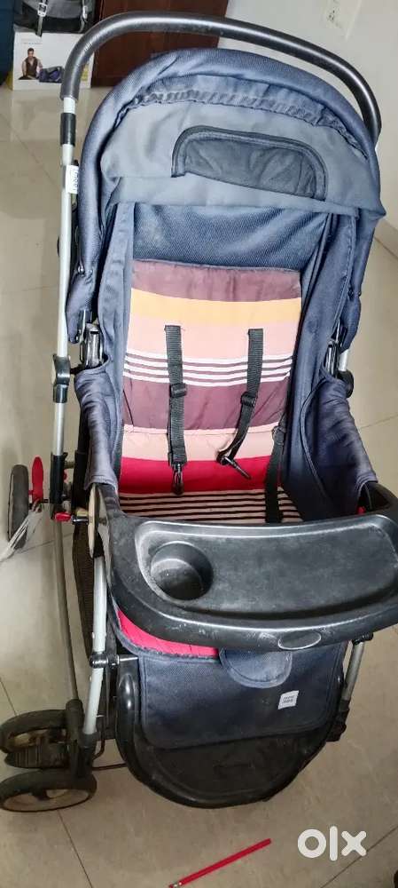 Baby stroller for sale used like new mee mee company