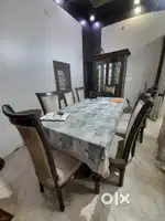 8 Seater Dinning Table