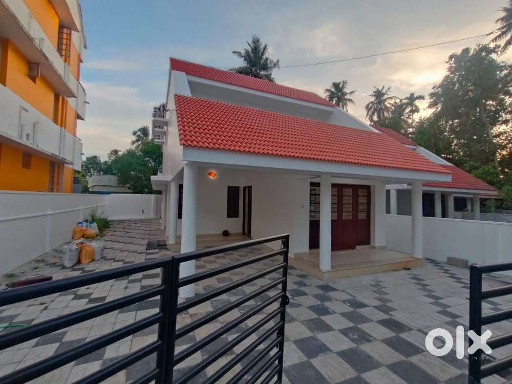 3 BHK Independent House for Rent at Sasthamangalam