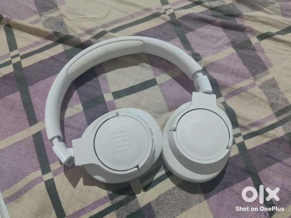 Jbl 770nc headphone
