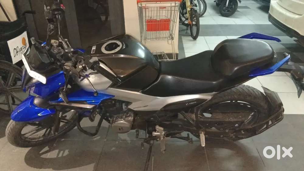 Hero extreme 125r cobalt blue ABS with blootooth connectivity