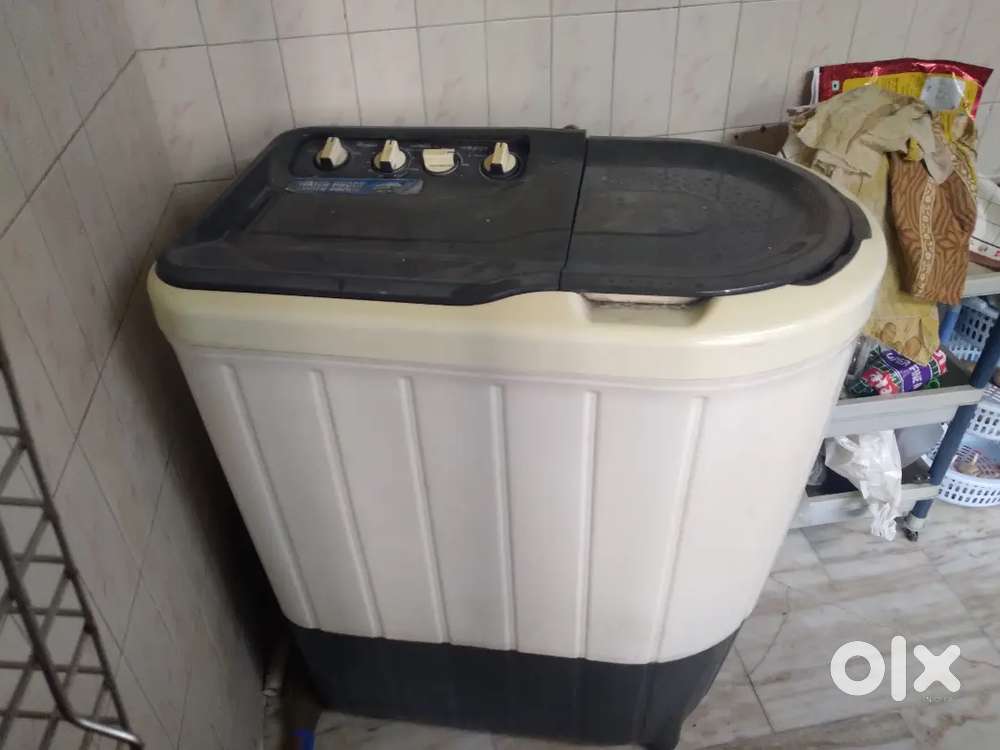 Semi automatic machine