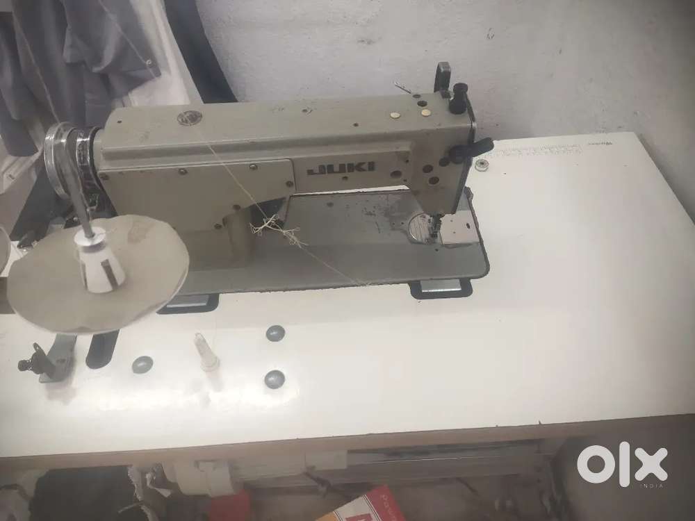 Juki tailoring machine _full working condition