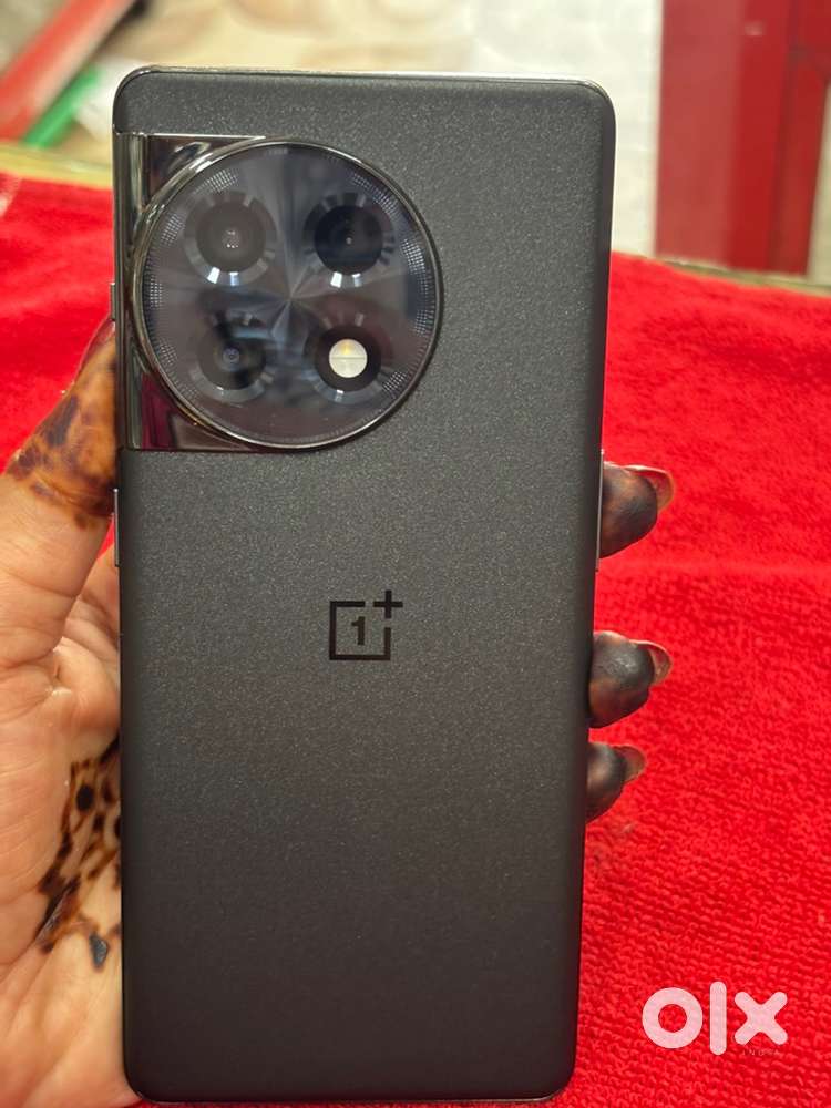 One plus 11R. 5G