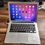 MacBook Air Core i5 8GB 128GB SSD - Mint Condition