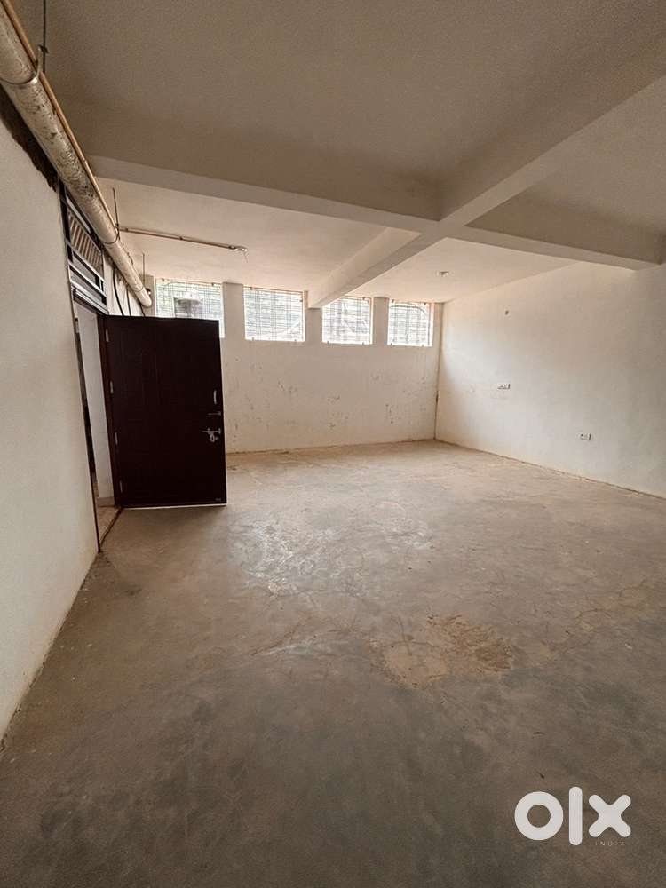 900sq.ft Commercial space for warehouse in Gomti Nagar