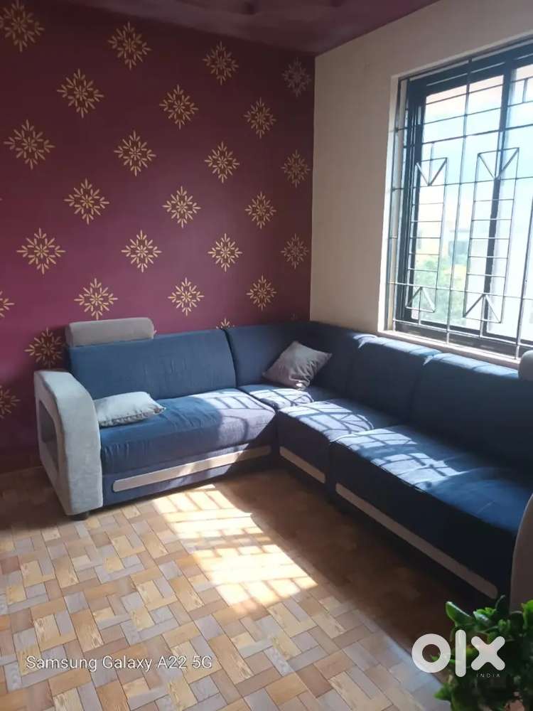 Well mainted 2 bhk flat in prime location