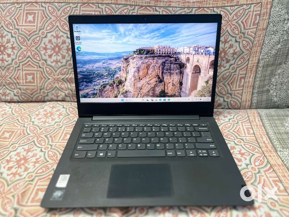 Lenovo and Dell (Mint Condition)