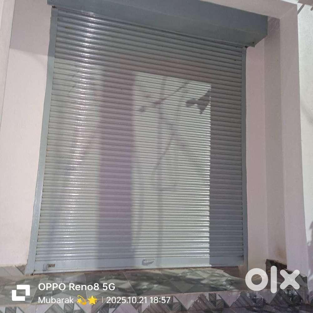 Newly constructed Shop/godown for rent