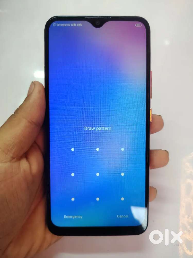 Vivo Y17    Brand new condition...no scratches..all parts original