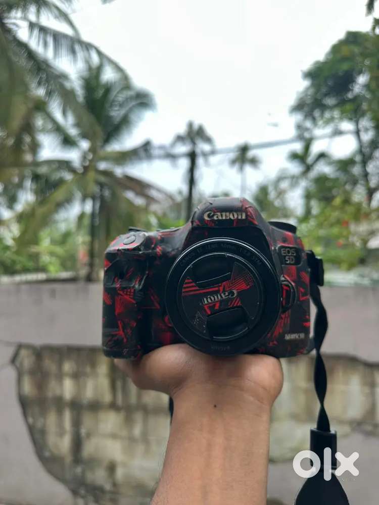 Canon EOS 5D Mark III DSLR Camera (Body Only)