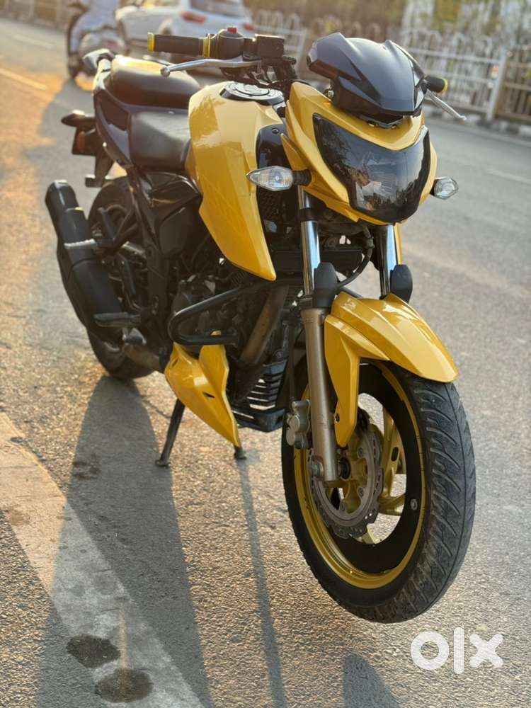 Apache RTR 200 BS4 good condition , finance or exchange avialable