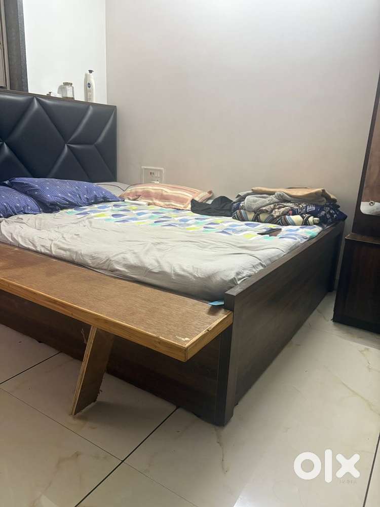 Bedroom set