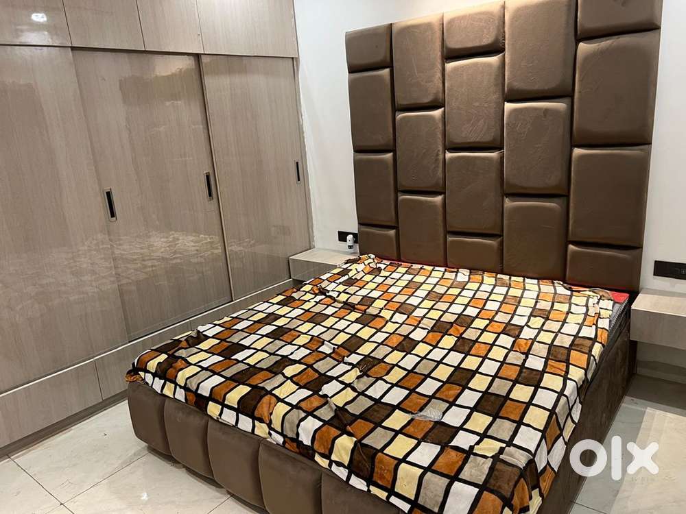 2 bhk semi furnished  available for rent