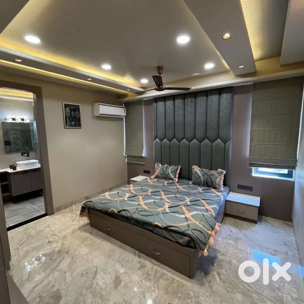 We have 3 bhk 4 bhk 5 bhk luxurious properties available