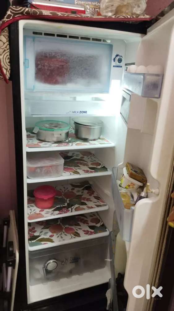 Godrej refrigerator (215ltr)
