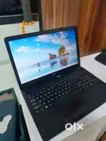 Hp i3 8th 256 SSD 15.6 display
