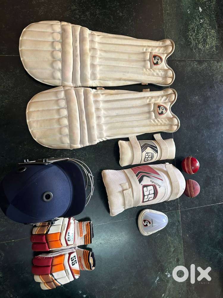 Cricket Kit for 11-Year-Old  Pads, Gloves, Helmet & Bag etc