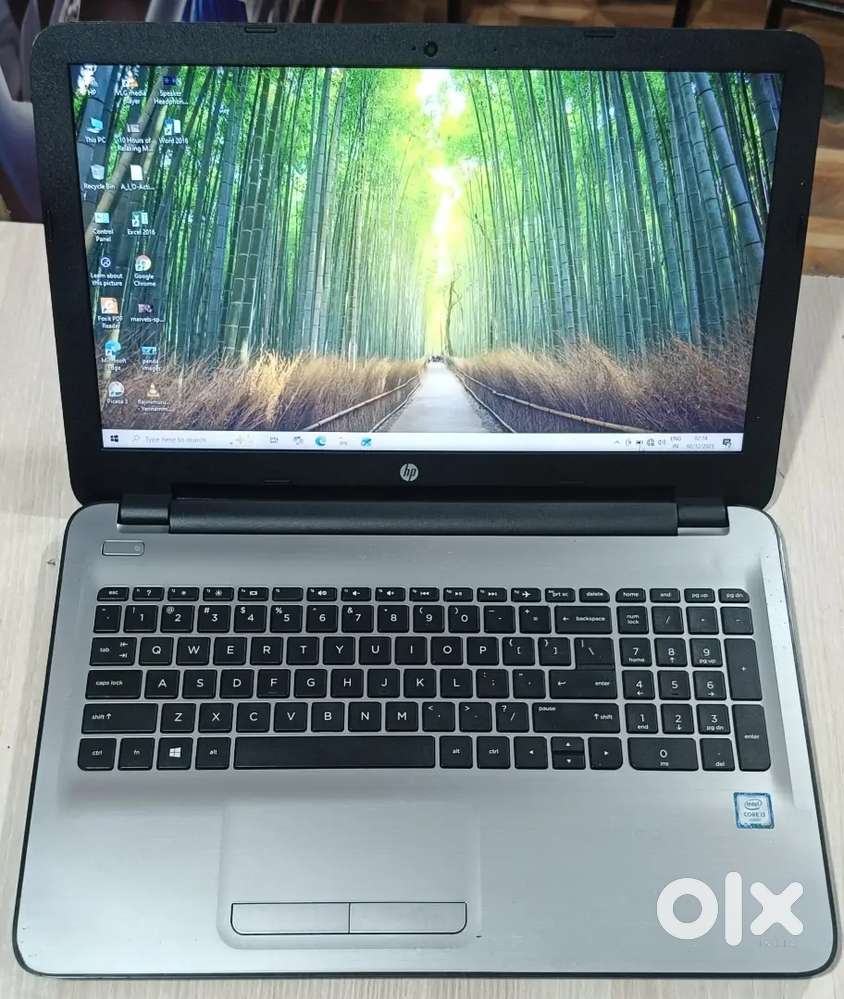 Hp pavilion i3 processor 6th generation Laptop fresh condition