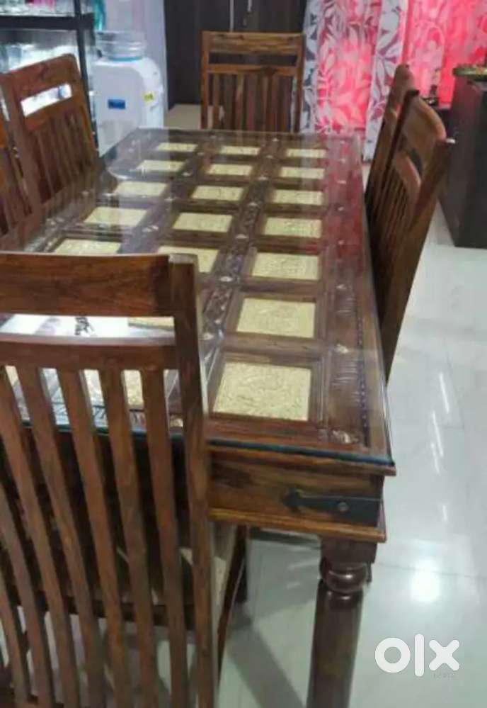 6 seater Sheesham wood Dinning Table