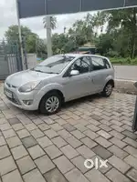 Ford Figo, 2012, Petrol